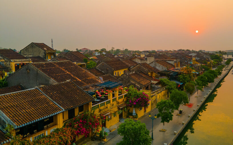 Inside Tan Ky old house tour