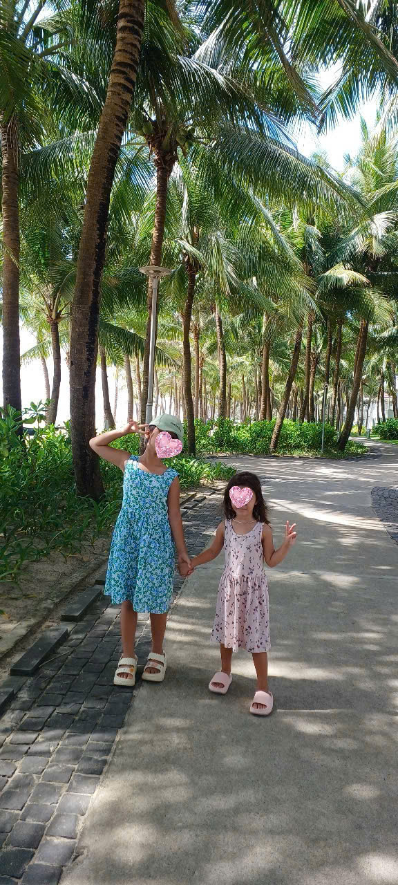 family babysitter Da Nang travel