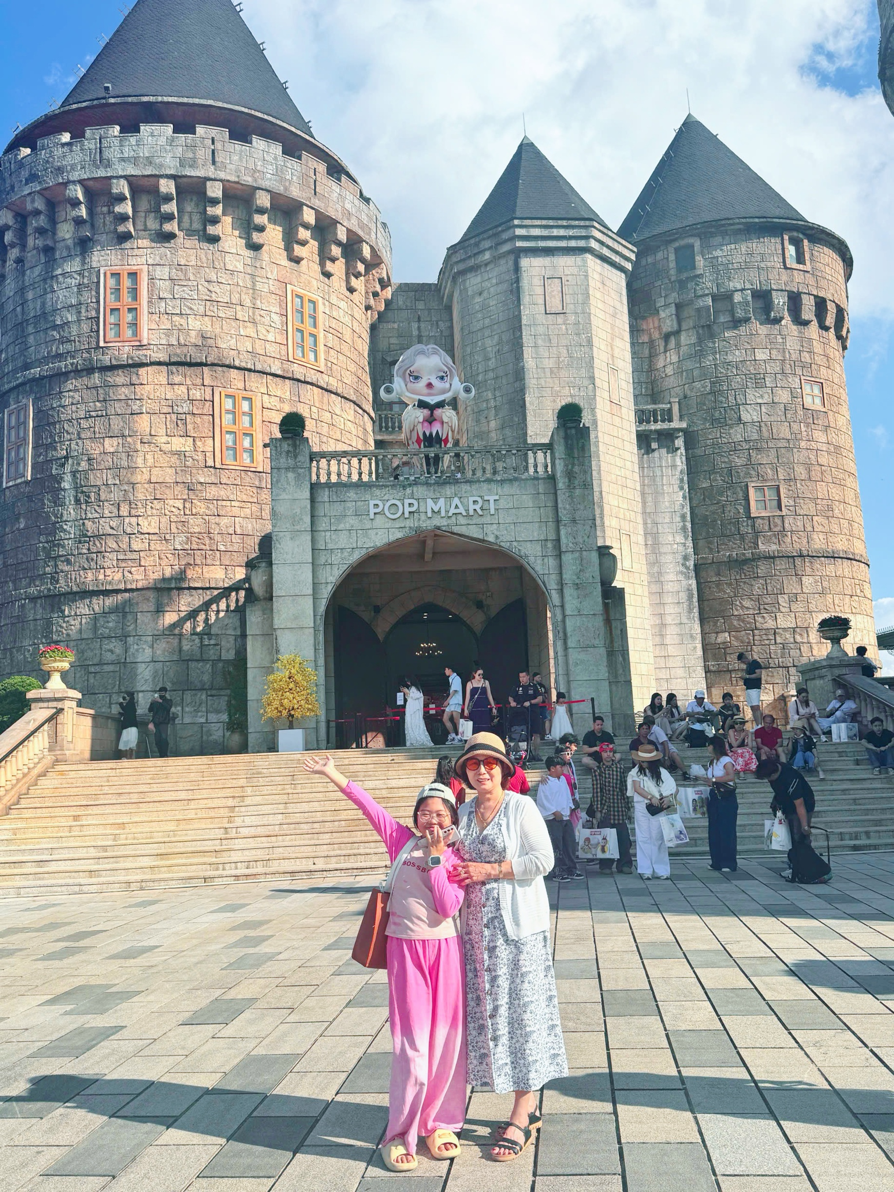 Trusted childcare for tourists in Vietnam