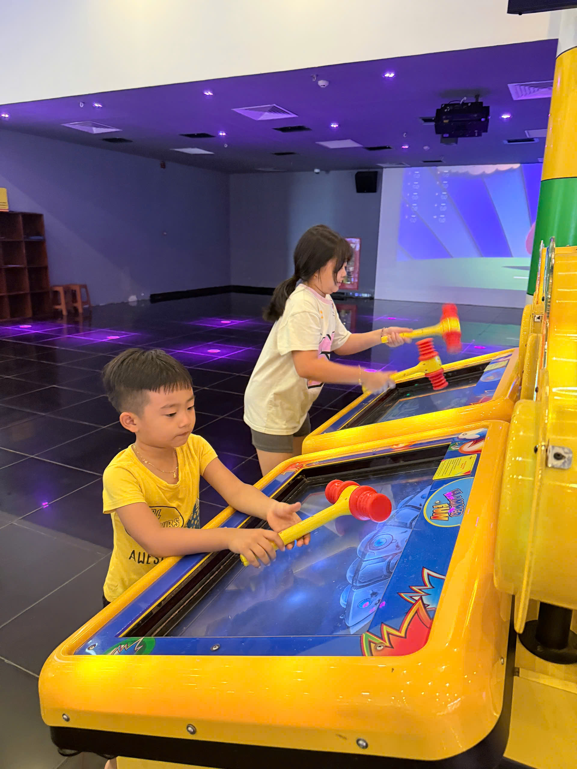 on-demand babysitter Hoi An caring for child