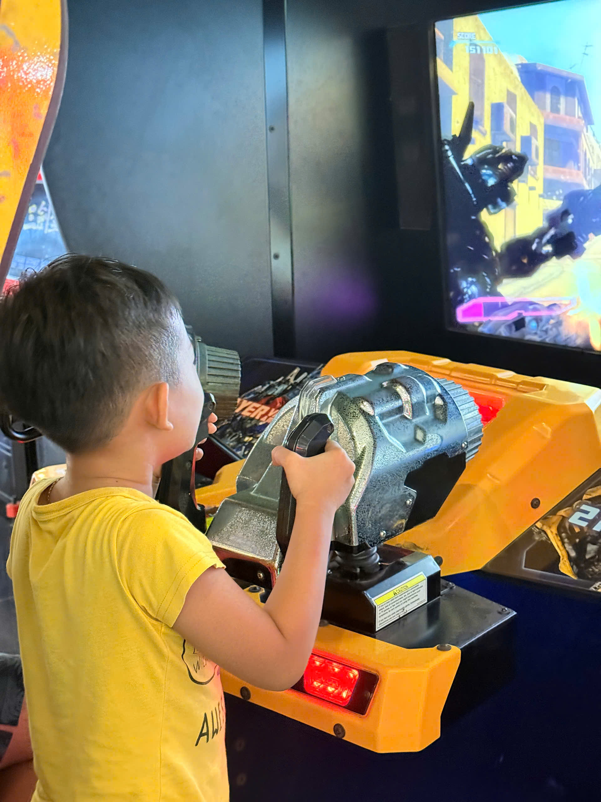 Hoi An on-demand babysitter family support