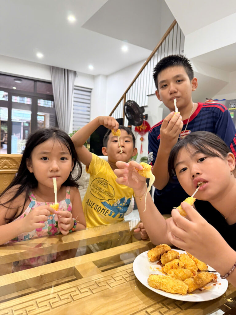 Why Choose Best English-Speaking Babysitter Hoi An For Tourists in Vietnam