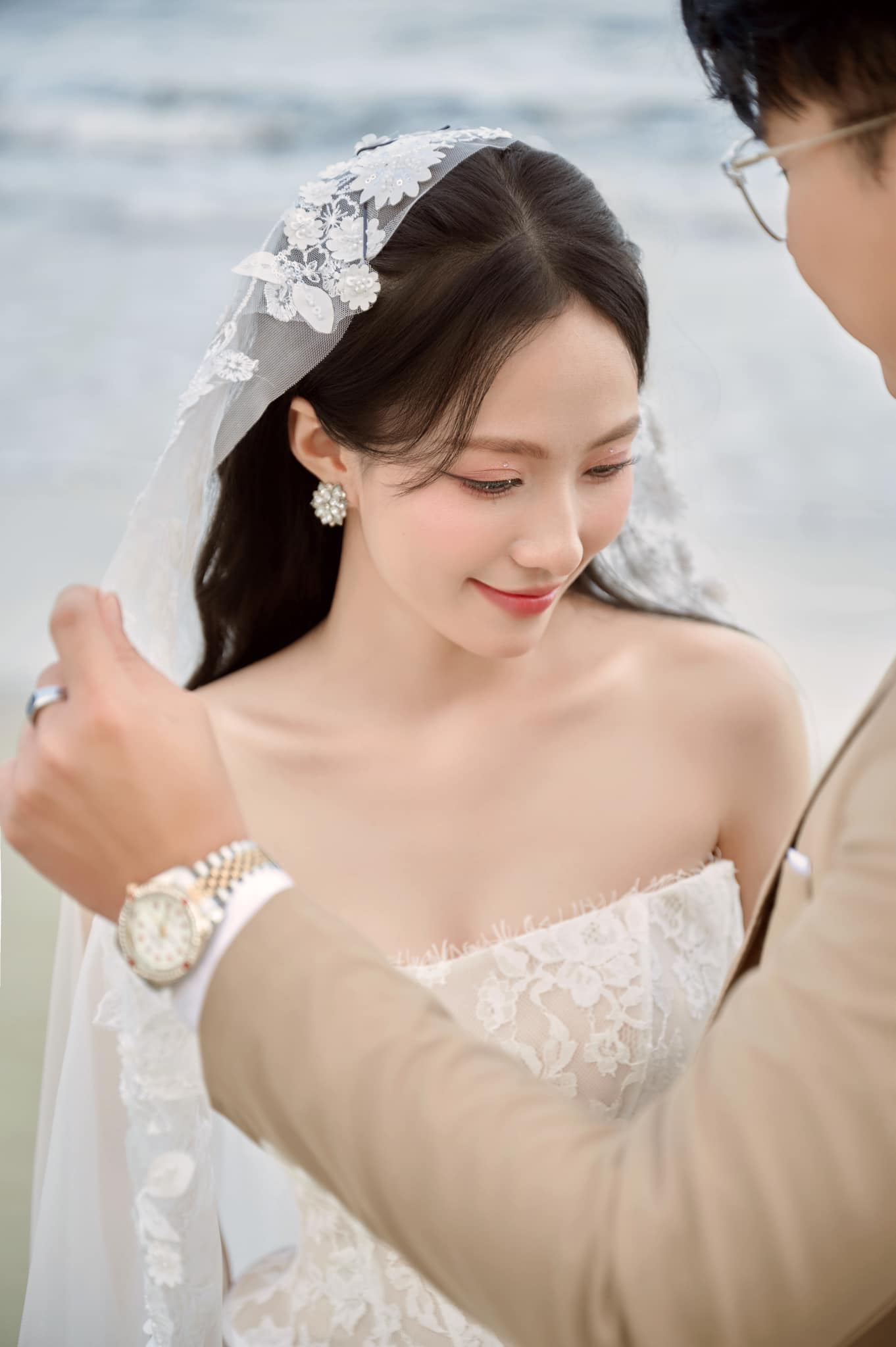 Bridal makeup in Da Nang for luxury destination wedding bride