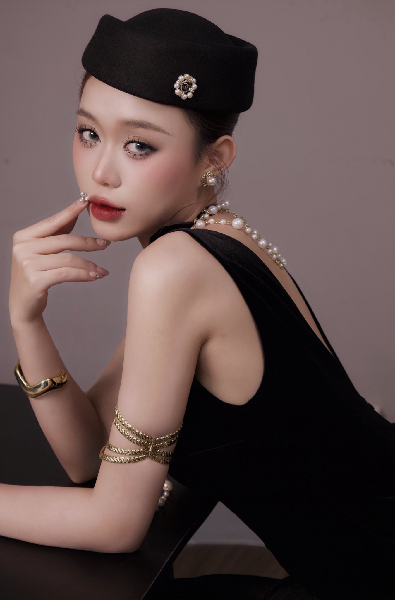 Luxury evening makeup preparation at hotel in Da Nang